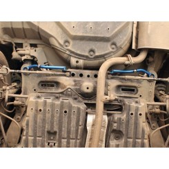 Распорка стаканов Toyota Camry V50 2011+