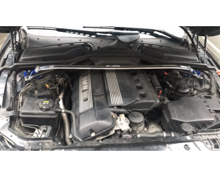 Распорка стаканов передняя, алюминиевая BMW (E60/61) 2003-2010