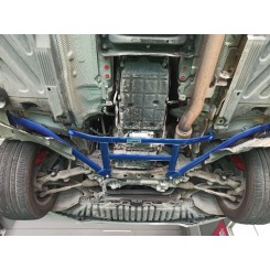 Распорка стоек Mercedes Benz C-klass (W205) 2014+