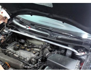 Распорка передних стаканов алюминиевая Skoda Octavia 1996-2010