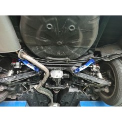 Распорка стаканов Subaru Outback 2014+