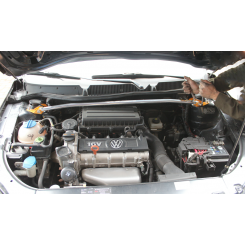 Распорка стоек Volkswagen Bora 1998-2005